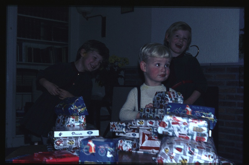 31.Delft dec 1967 Brigitte,Marion,Peter.JPG